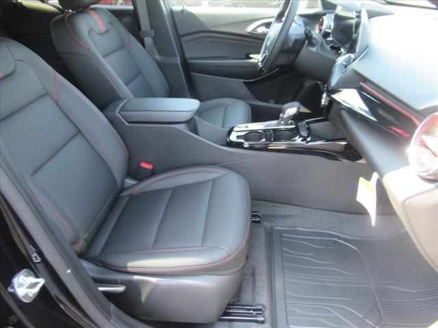2025 Chevrolet Trax RS