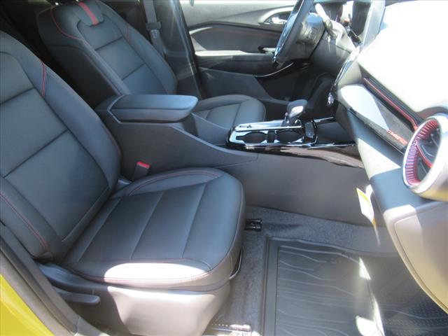 2025 Chevrolet Trax RS