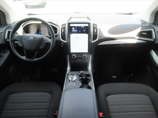 2021 Ford Edge SE