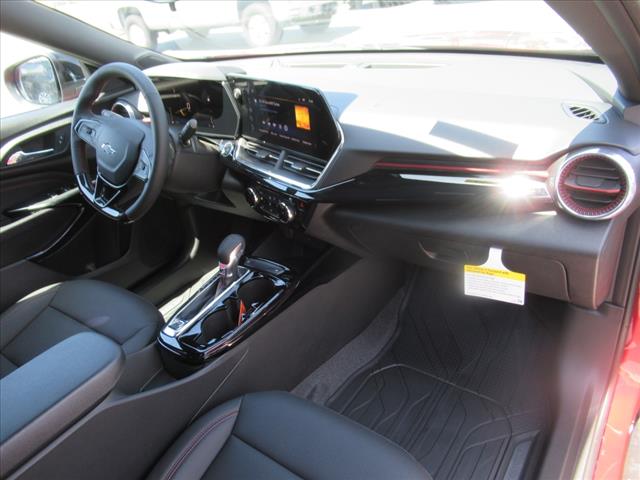 2025 Chevrolet Trax RS
