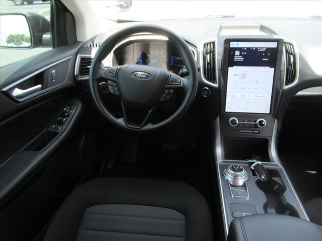 2021 Ford Edge SE