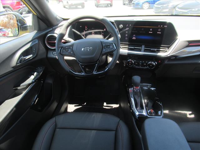 2025 Chevrolet Trax RS