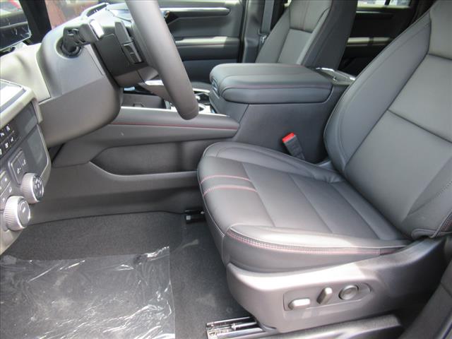 2025 Chevrolet Suburban RST