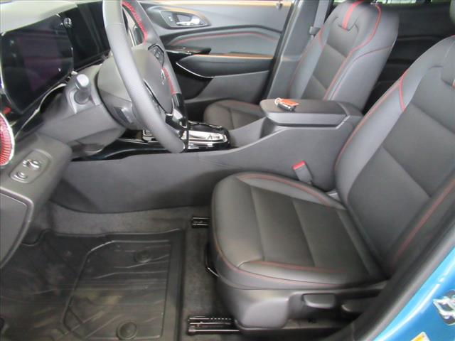 2025 Chevrolet Trax RS