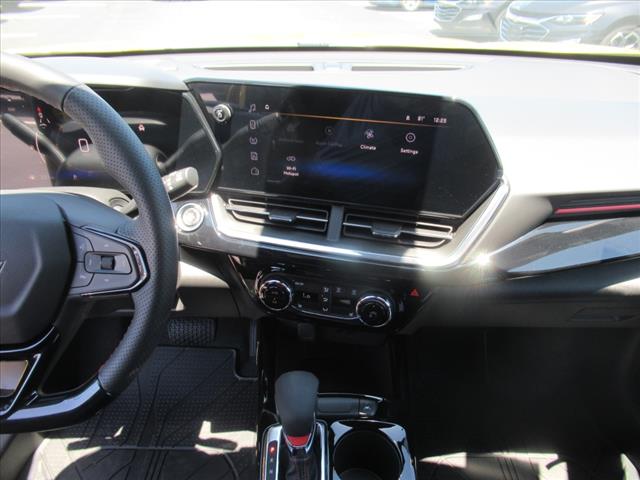 2025 Chevrolet Trax RS