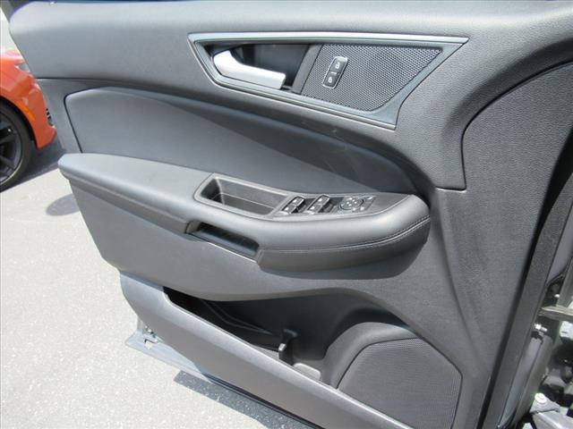 2021 Ford Edge SE
