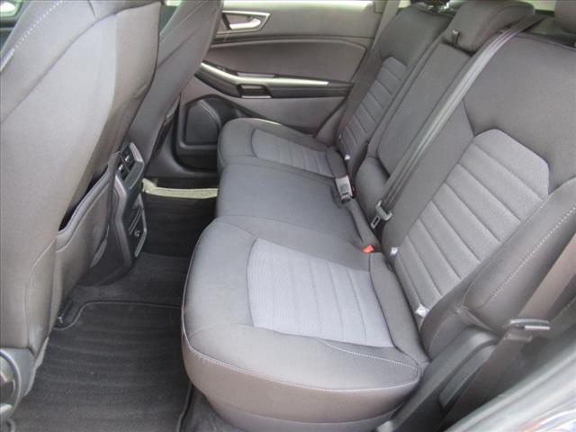 2021 Ford Edge SE