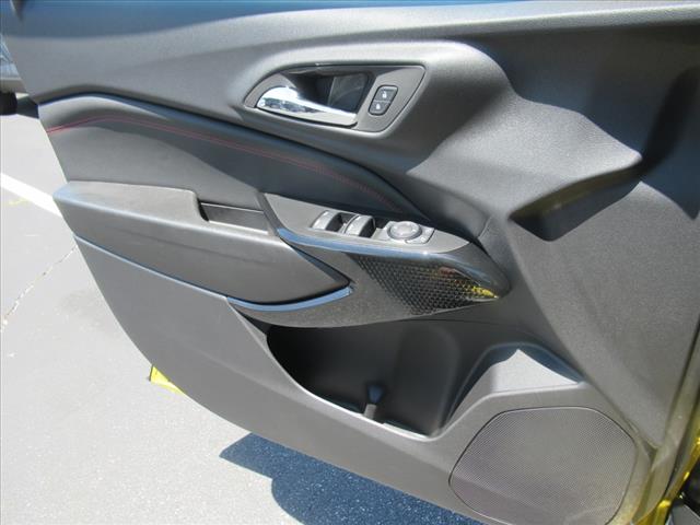 2025 Chevrolet Trax RS
