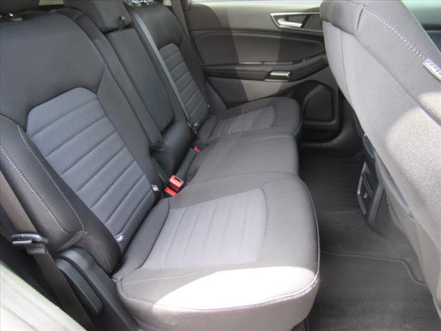 2021 Ford Edge SE