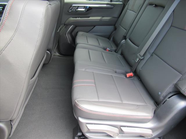 2025 Chevrolet Suburban RST
