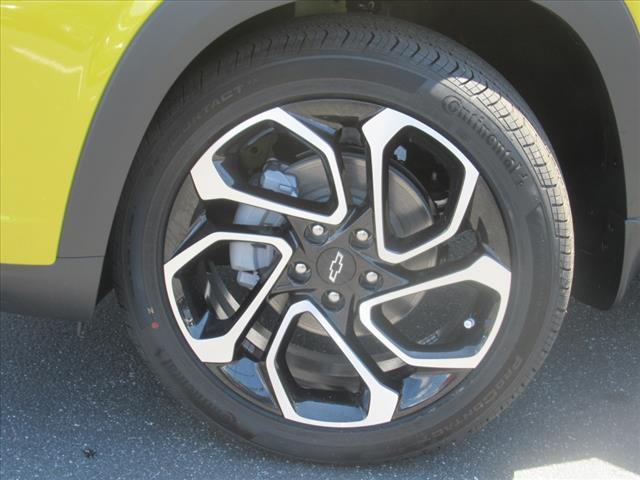 2025 Chevrolet Trax RS