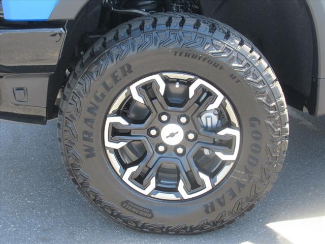 2025 Chevrolet Silverado 1500 ZR2