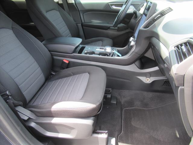 2021 Ford Edge SE