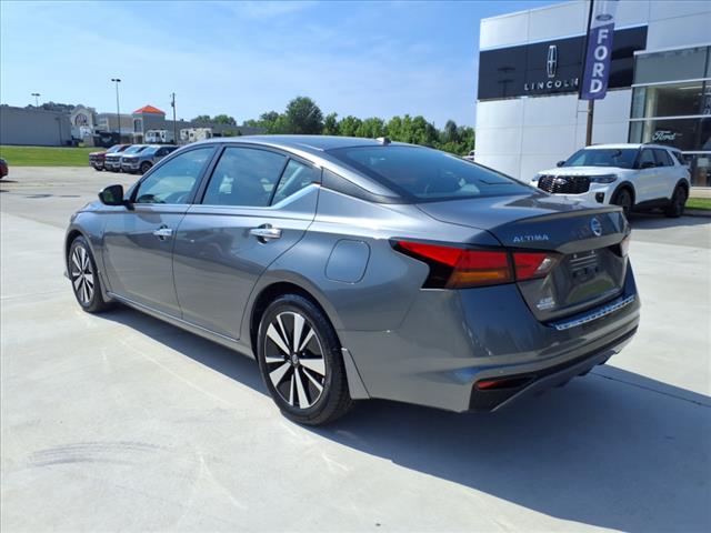 2022 Nissan Altima 2.5 SV