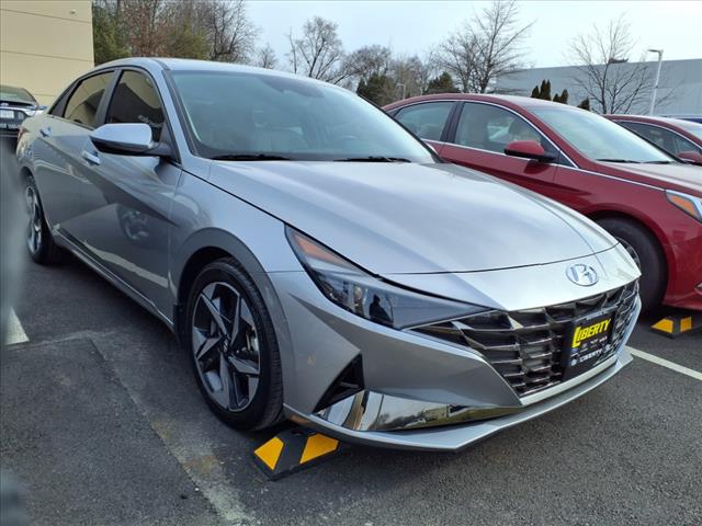 2022 Hyundai ELANTRA