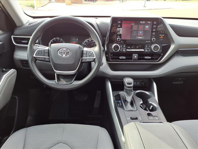 2022 Toyota Highlander L