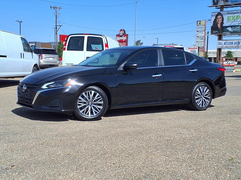2025 Nissan Altima