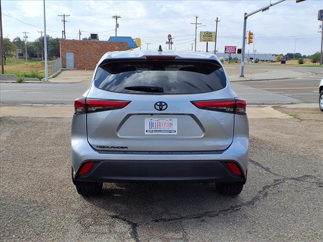 2022 Toyota Highlander L