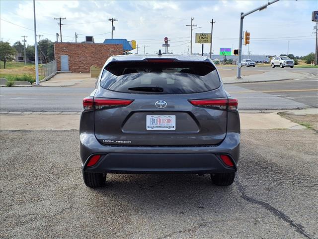 2022 Toyota Highlander L