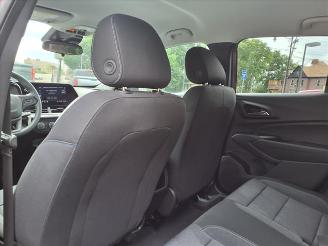 2025 Chevrolet Trax LS