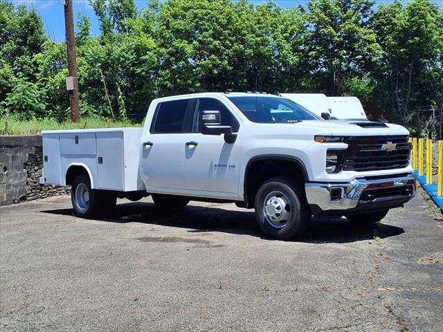 2025 Chevrolet Silverado 3500HD CC Work Truck