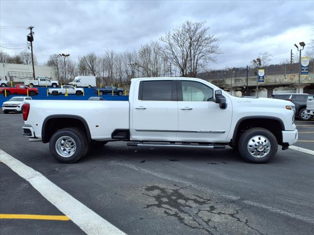 2025 Chevrolet Silverado 3500HD 