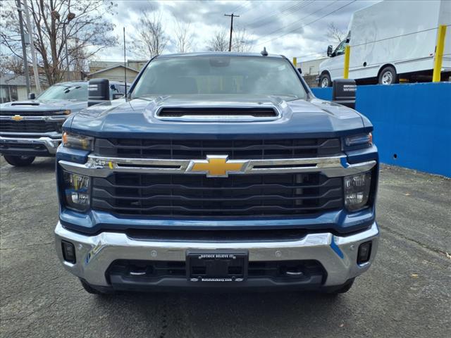 2025 Chevrolet Silverado 3500HD LT
