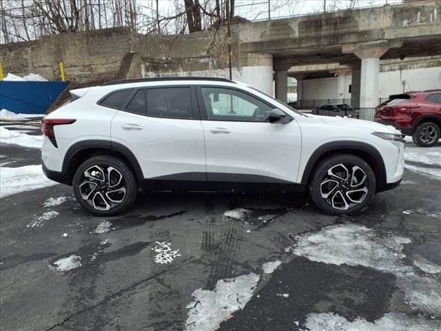2025 Chevrolet Trax RS