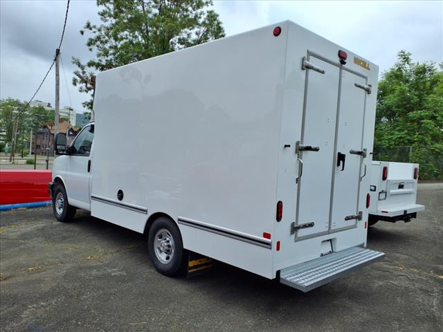 2025 Chevrolet Express 