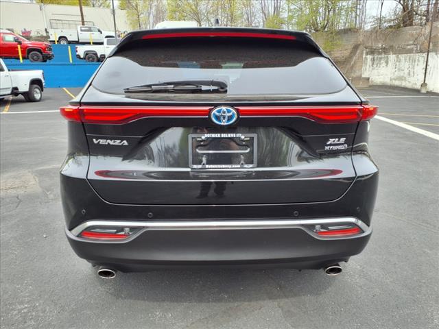 2022 Toyota Venza XLE