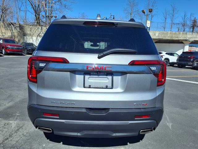 2023 GMC Acadia AT4
