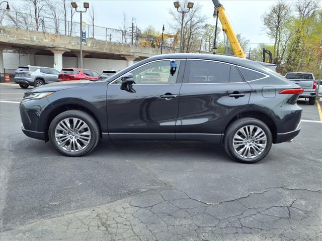 2022 Toyota Venza XLE