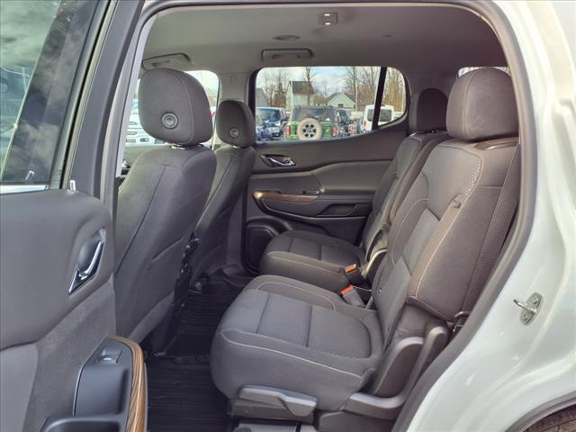 2022 GMC Acadia SLE