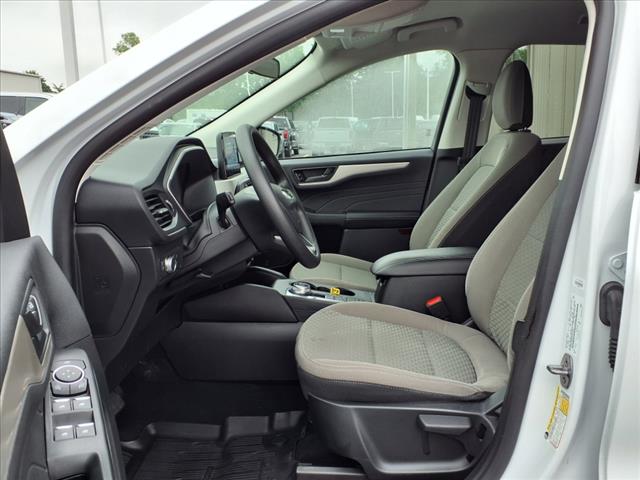 2022 Ford Escape Hybrid SE