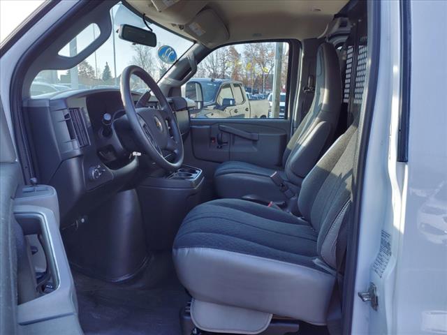 2022 Chevrolet Express 2500 14