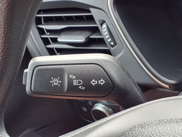 2022 Ford Escape Hybrid SE