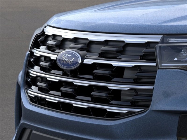 2025 Ford Explorer Active 17