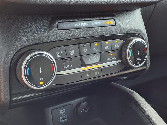 2022 Ford Escape Hybrid SE