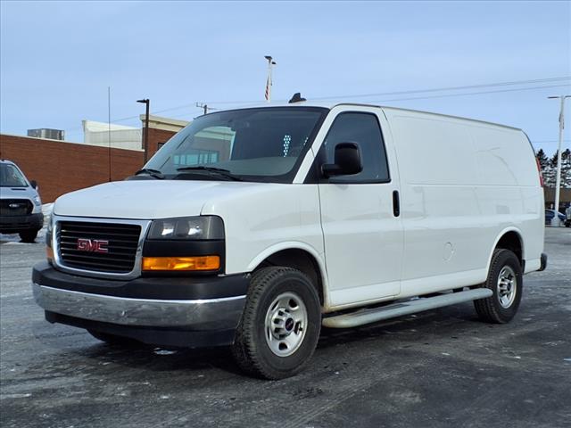 2022 GMC Savana 2500
