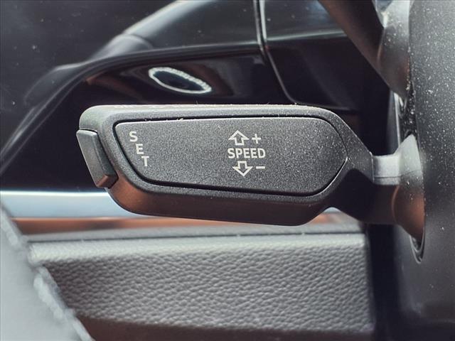 2022 Audi Q3 quattro Premium 40 TFSI