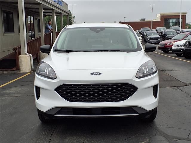 2022 Ford Escape Hybrid SE
