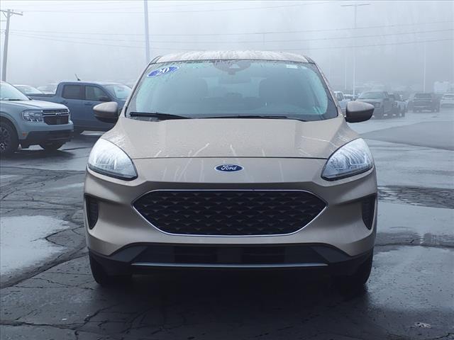 2020 Ford Escape SE 2