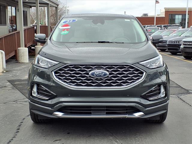 2022 Ford Edge Titanium 2