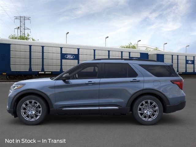 2025 Ford Explorer Active 3