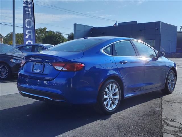 2015 Chrysler 200 C 4