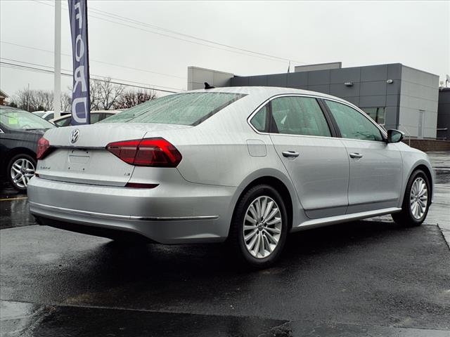 2017 Volkswagen Passat 1.8T SE 4