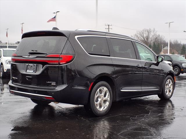 2021 Chrysler Pacifica Limited 4