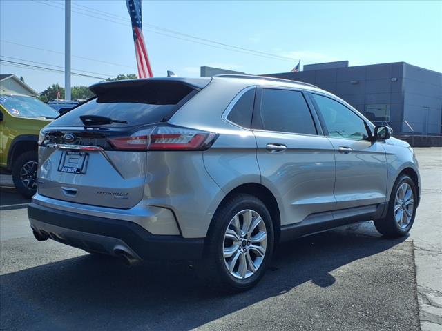 2020 Ford Edge Titanium