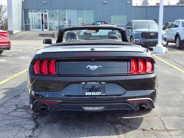 2022 Ford Mustang EcoBoost