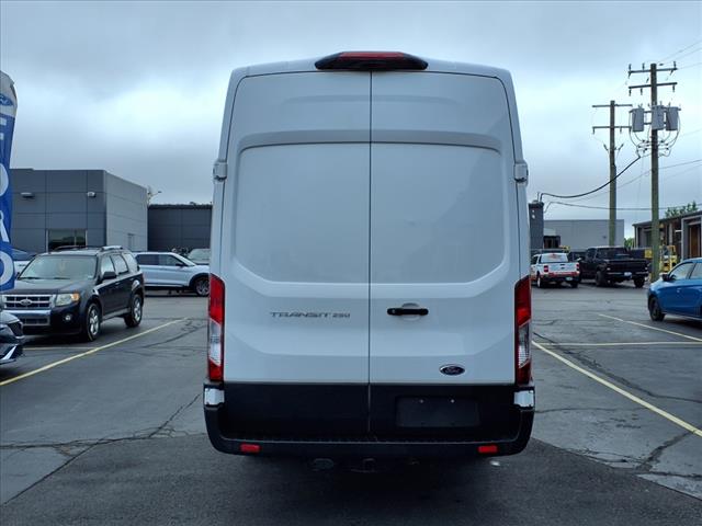 2022 Ford Transit 250